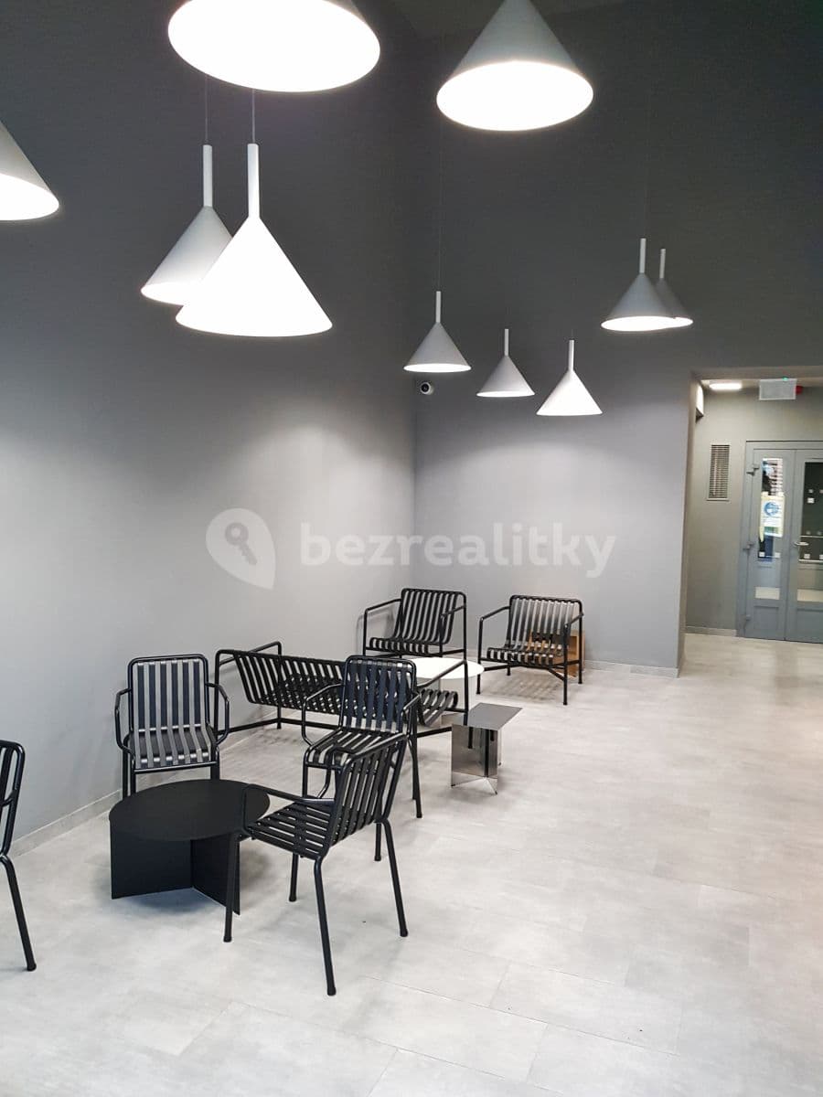 Pronájem bytu 2+kk 61 m², Mezi Vodami, Praha, Praha Pronájem bytu 2+kk 61 m², Mezi Vodami, Praha, Praha