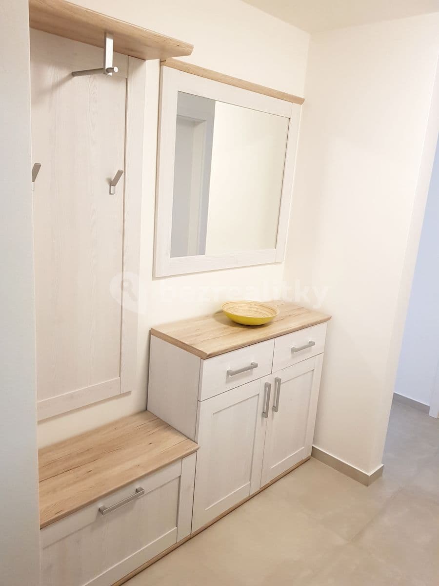 Pronájem bytu 2+kk 61 m², Mezi Vodami, Praha, Praha Pronájem bytu 2+kk 61 m², Mezi Vodami, Praha, Praha