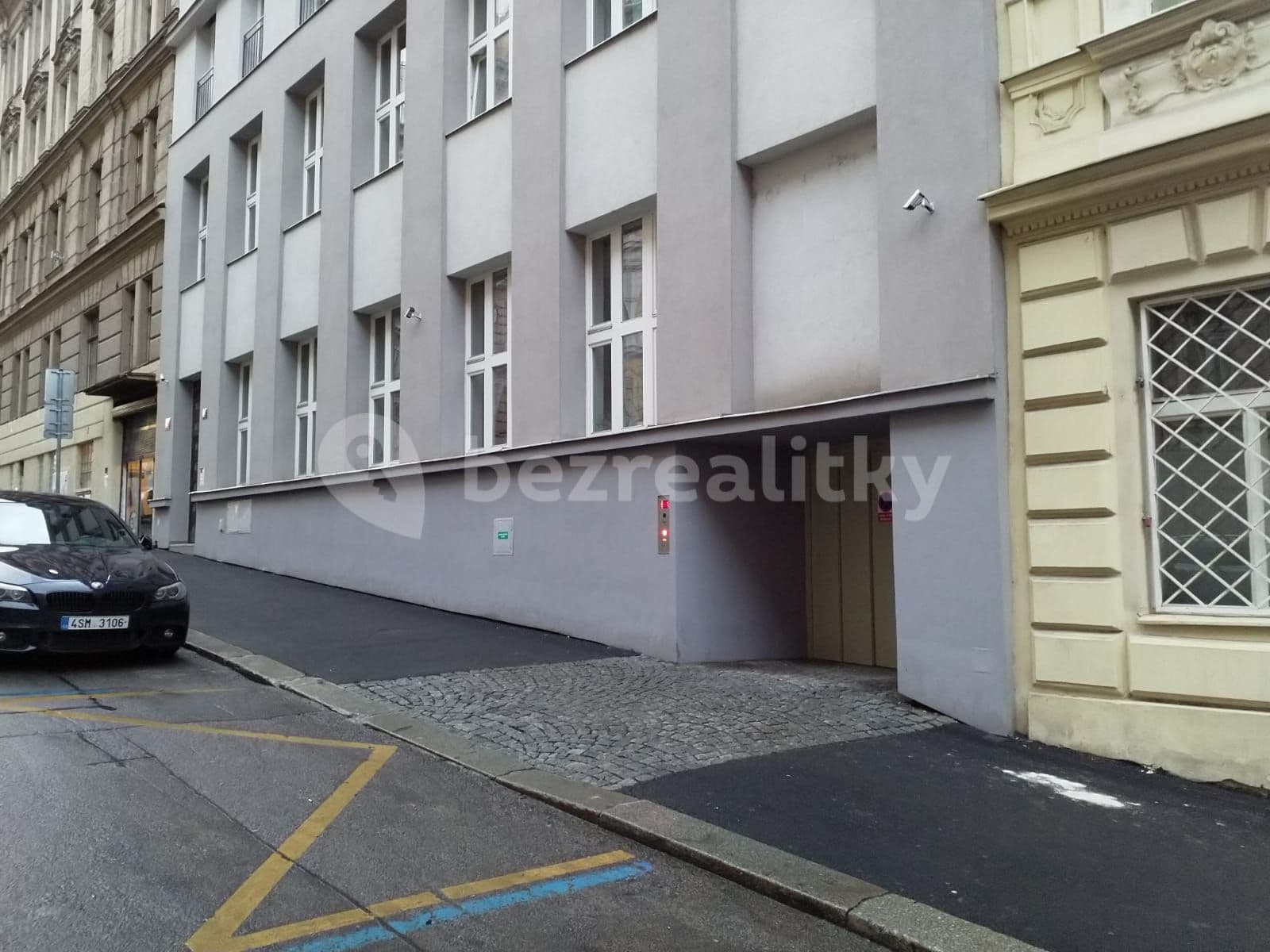 Pronájem garáže 13 m², Řehořova, Praha, Praha Pronájem garáže 13 m², Řehořova, Praha, Praha