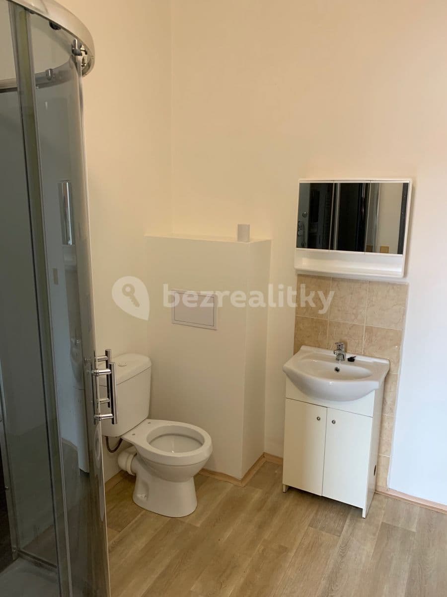 Pronájem bytu 1+1 40 m², Hlavní, Ostrava, Moravskoslezský kraj Pronájem bytu 1+1 40 m², Hlavní, Ostrava, Moravskoslezský kraj