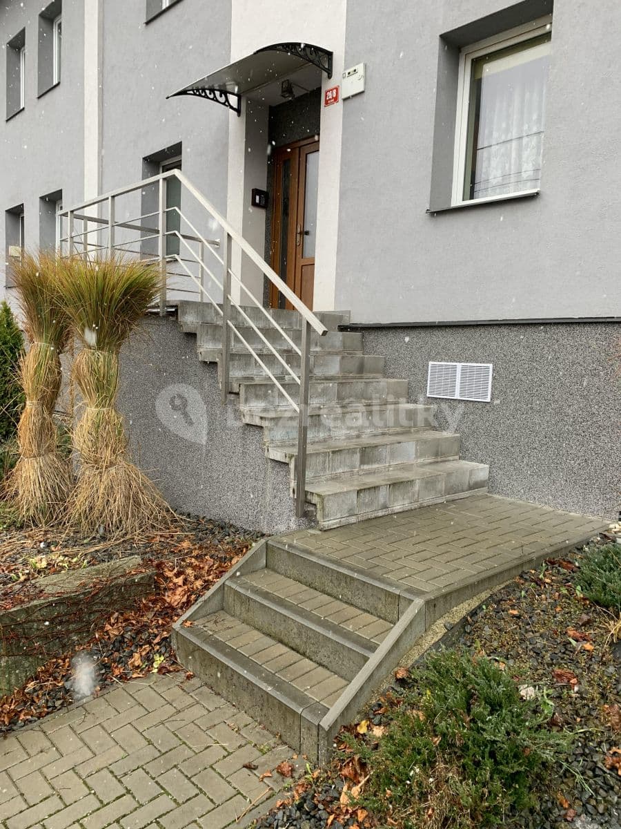 Pronájem bytu 1+1 40 m², Hlavní, Ostrava, Moravskoslezský kraj Pronájem bytu 1+1 40 m², Hlavní, Ostrava, Moravskoslezský kraj