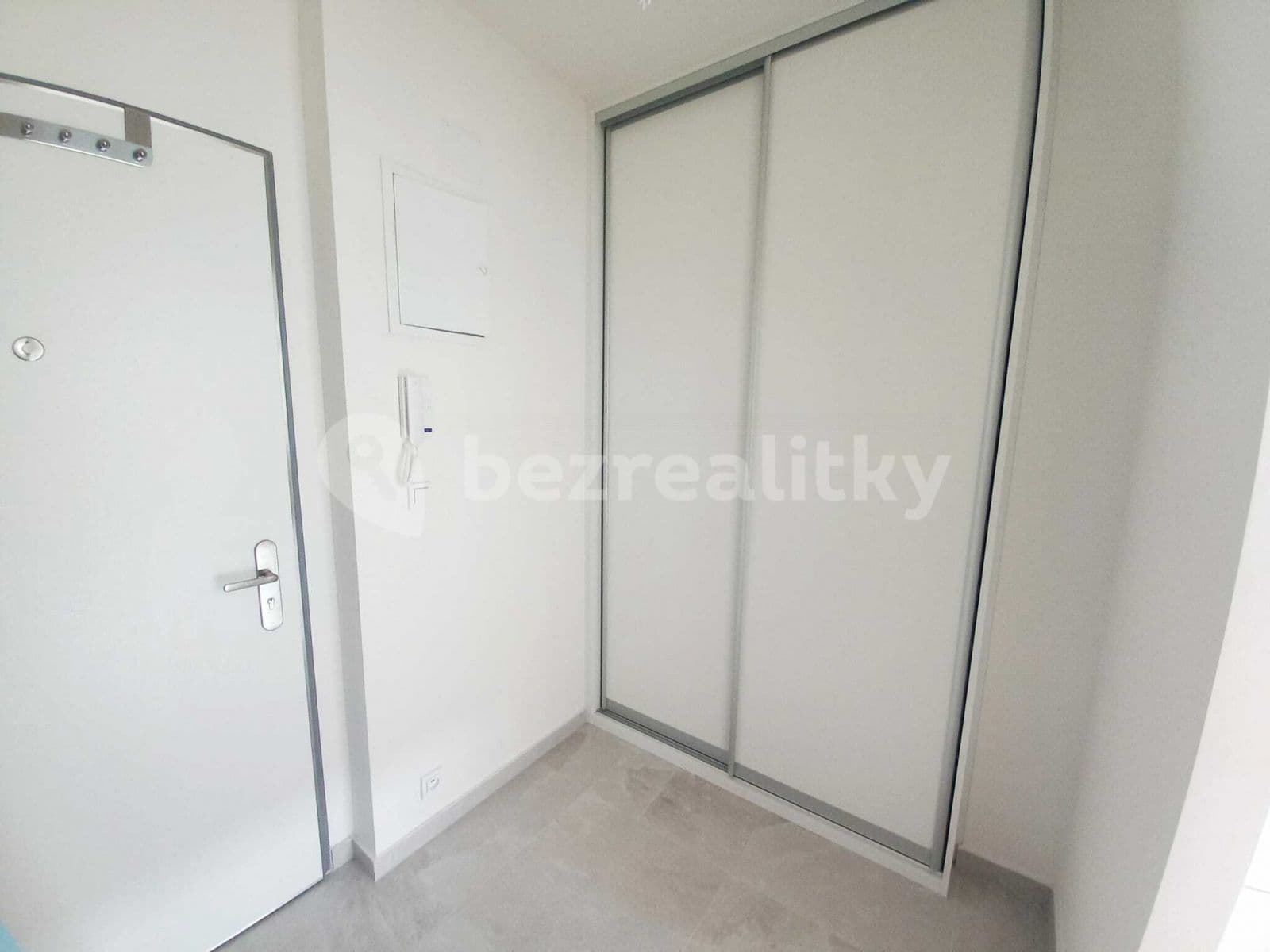 Pronájem bytu 1+kk 26 m², Podplukovníka Sochora, Praha, Praha Pronájem bytu 1+kk 26 m², Podplukovníka Sochora, Praha, Praha