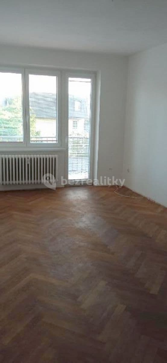 Pronájem bytu 2+1 56 m², Mukařovská, Praha, Praha Pronájem bytu 2+1 56 m², Mukařovská, Praha, Praha