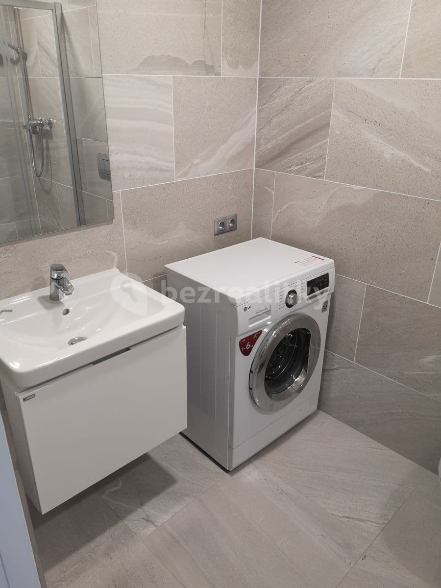 Pronájem bytu 1+kk 36 m², Kurta Konráda, Praha, Praha Pronájem bytu 1+kk 36 m², Kurta Konráda, Praha, Praha