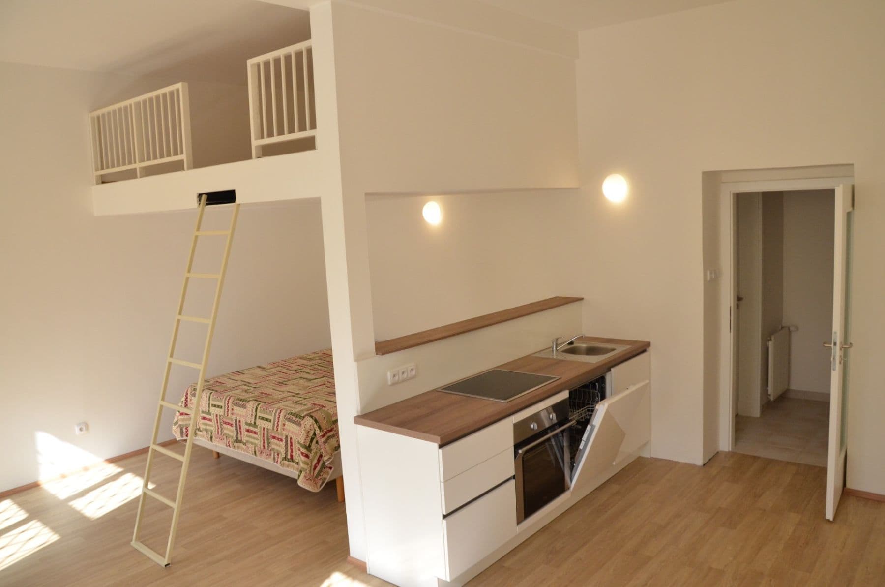 Pronájem bytu 1+kk 40 m², Šumavská, Praha, Praha Pronájem bytu 1+kk 40 m², Šumavská, Praha, Praha