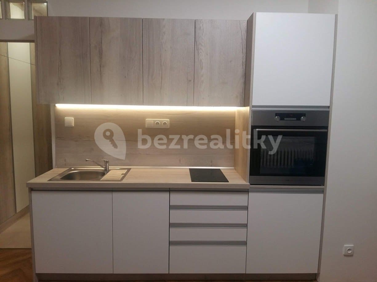 Pronájem bytu Garsoniéra 26 m², Botanická, Brno, Jihomoravský kraj Pronájem bytu Garsoniéra 26 m², Botanická, Brno, Jihomoravský kraj