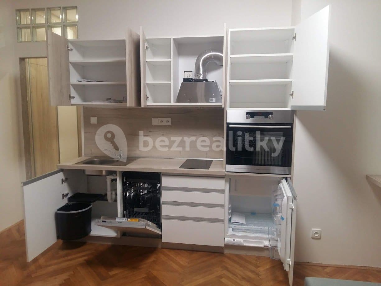 Pronájem bytu Garsoniéra 26 m², Botanická, Brno, Jihomoravský kraj Pronájem bytu Garsoniéra 26 m², Botanická, Brno, Jihomoravský kraj