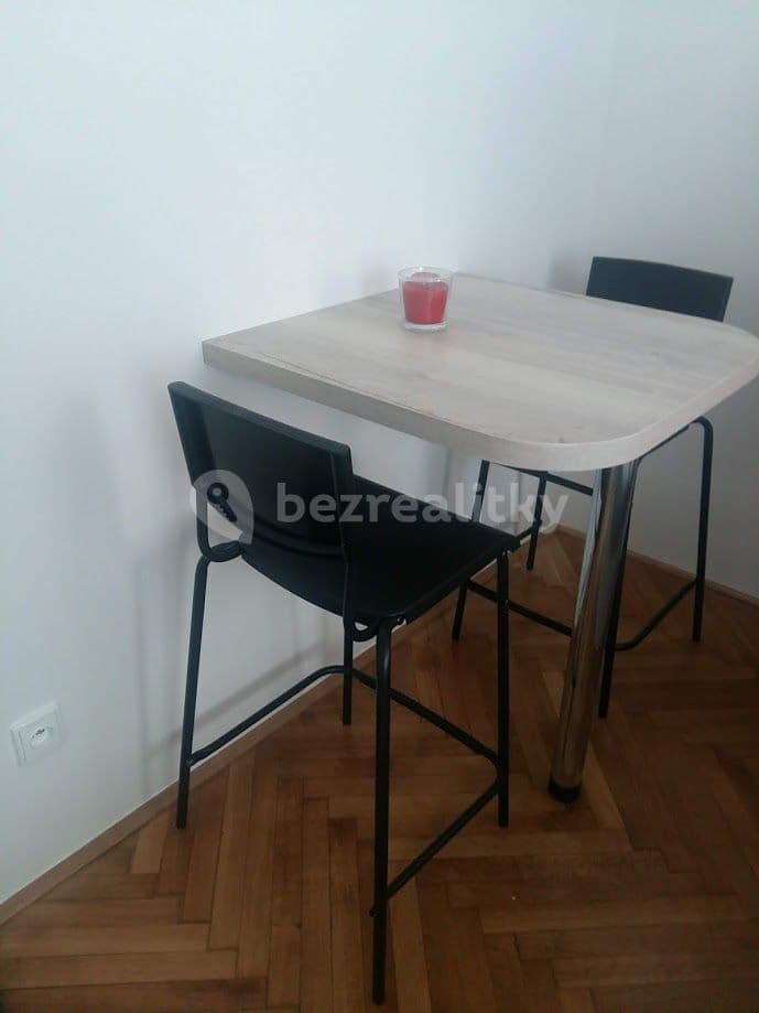 Pronájem bytu Garsoniéra 26 m², Botanická, Brno, Jihomoravský kraj Pronájem bytu Garsoniéra 26 m², Botanická, Brno, Jihomoravský kraj