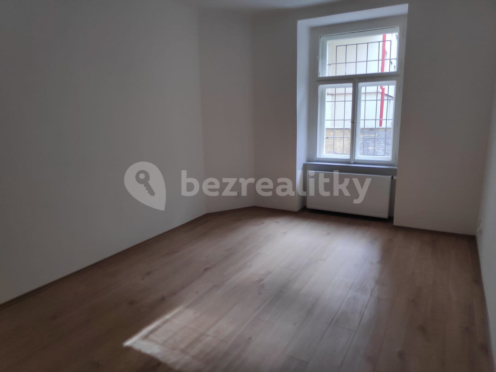 Pronájem bytu 1+1 51 m², Janovského, Praha, Praha Pronájem bytu 1+1 51 m², Janovského, Praha, Praha