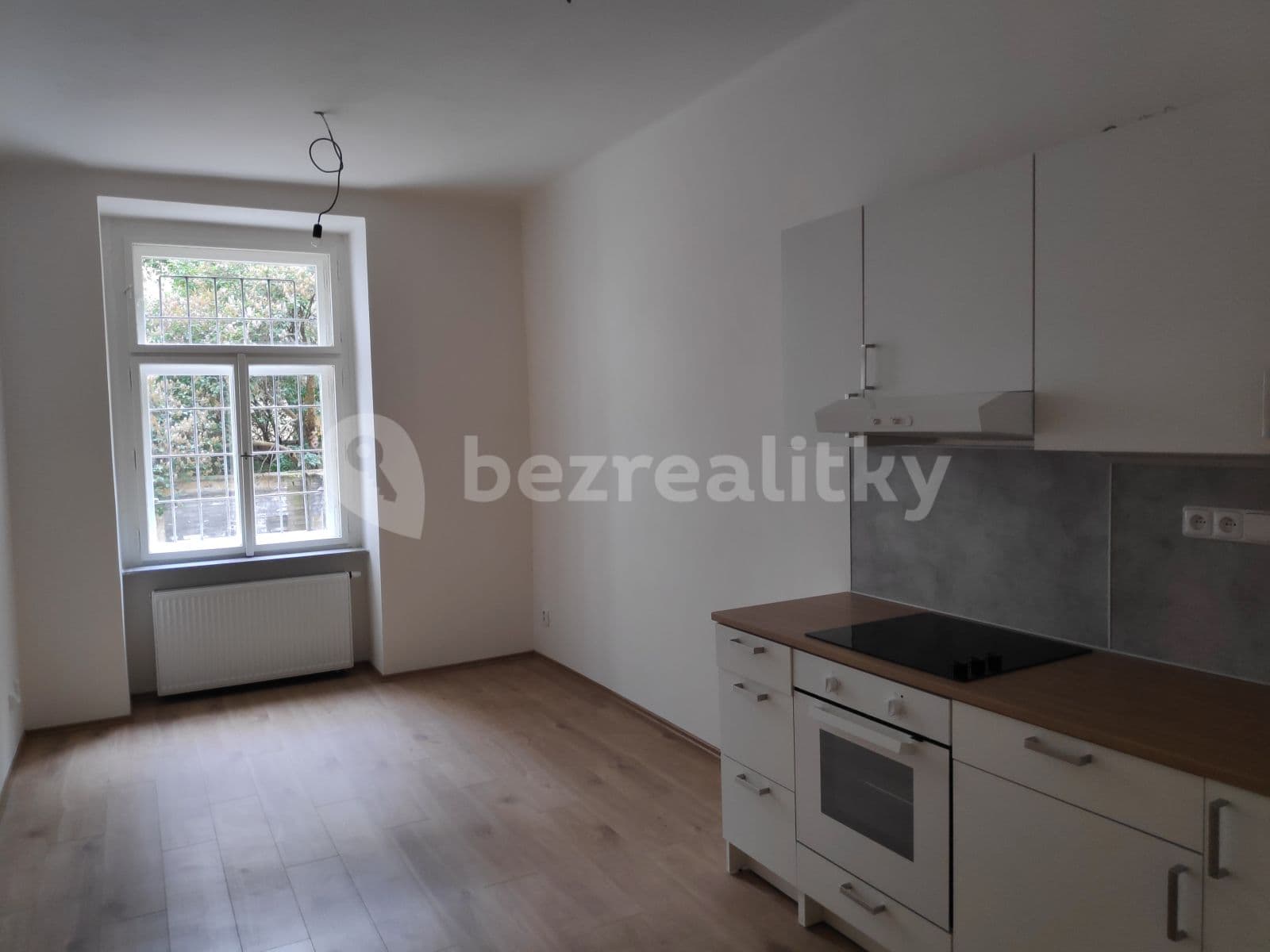 Pronájem bytu 1+1 51 m², Janovského, Praha, Praha Pronájem bytu 1+1 51 m², Janovského, Praha, Praha