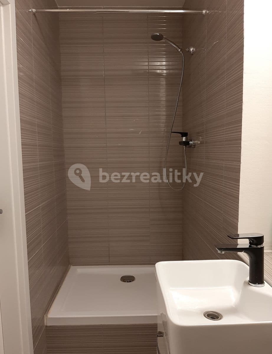 Pronájem bytu 1+1 40 m², Korunní, Praha, Praha Pronájem bytu 1+1 40 m², Korunní, Praha, Praha