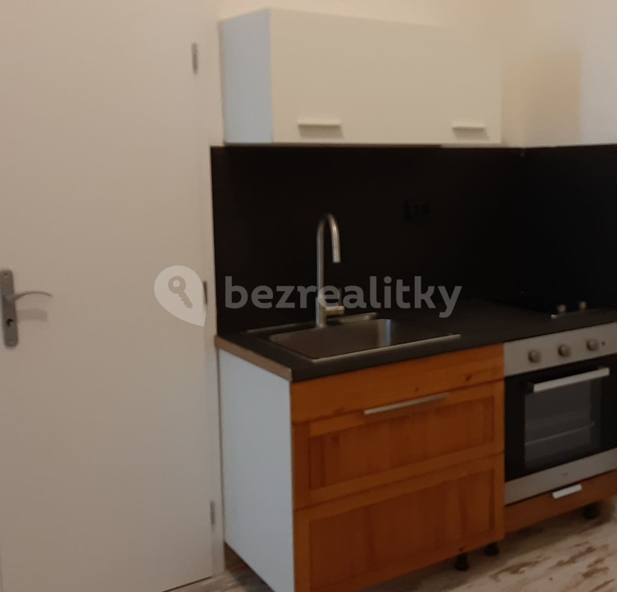 Pronájem bytu 1+1 40 m², Korunní, Praha, Praha Pronájem bytu 1+1 40 m², Korunní, Praha, Praha