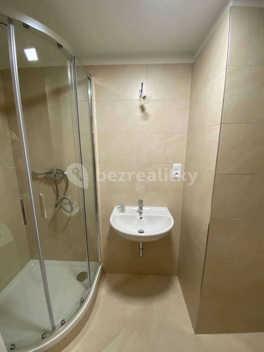 Pronájem bytu 1+kk 30 m², Do Zahrádek Ⅰ, Praha, Praha Pronájem bytu 1+kk 30 m², Do Zahrádek Ⅰ, Praha, Praha
