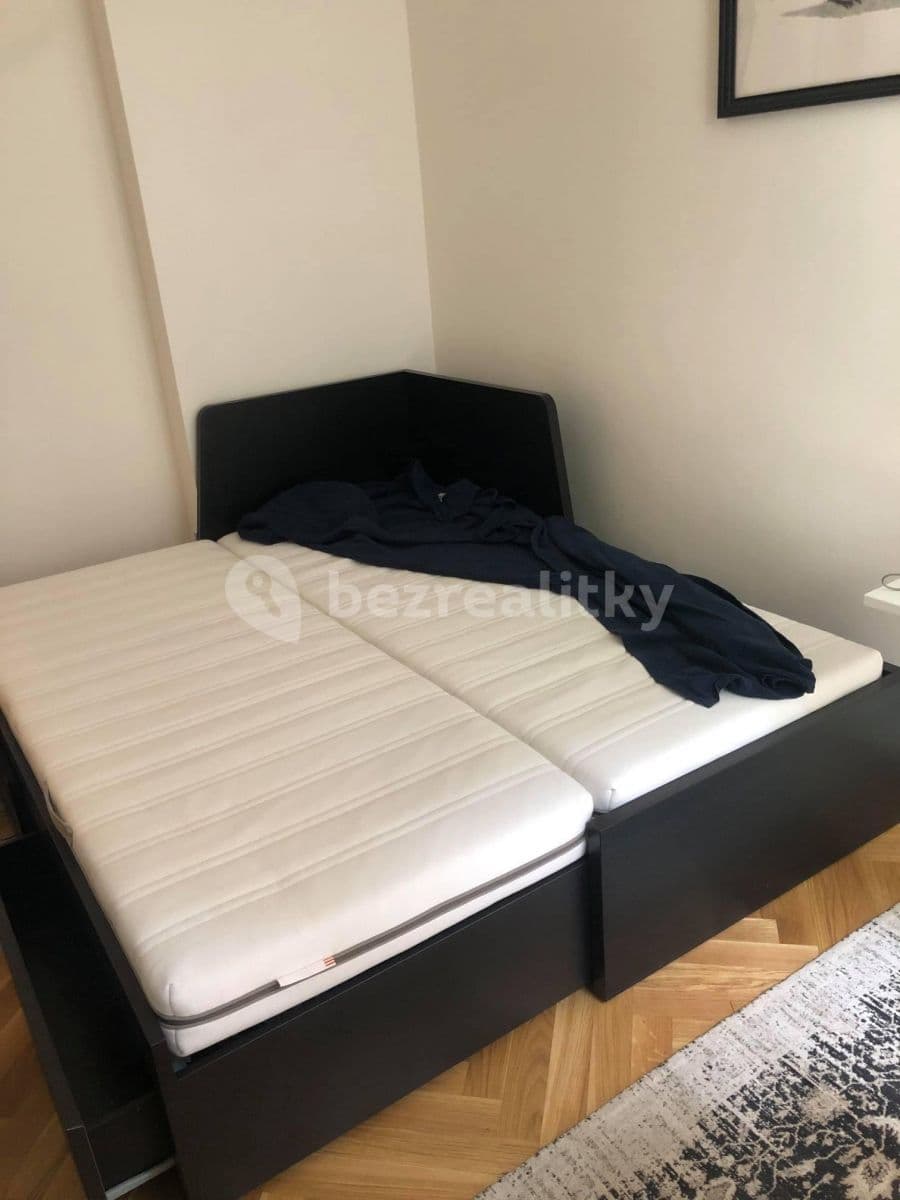 Pronájem bytu 1+kk 22 m², Černomořská, Praha, Praha Pronájem bytu 1+kk 22 m², Černomořská, Praha, Praha