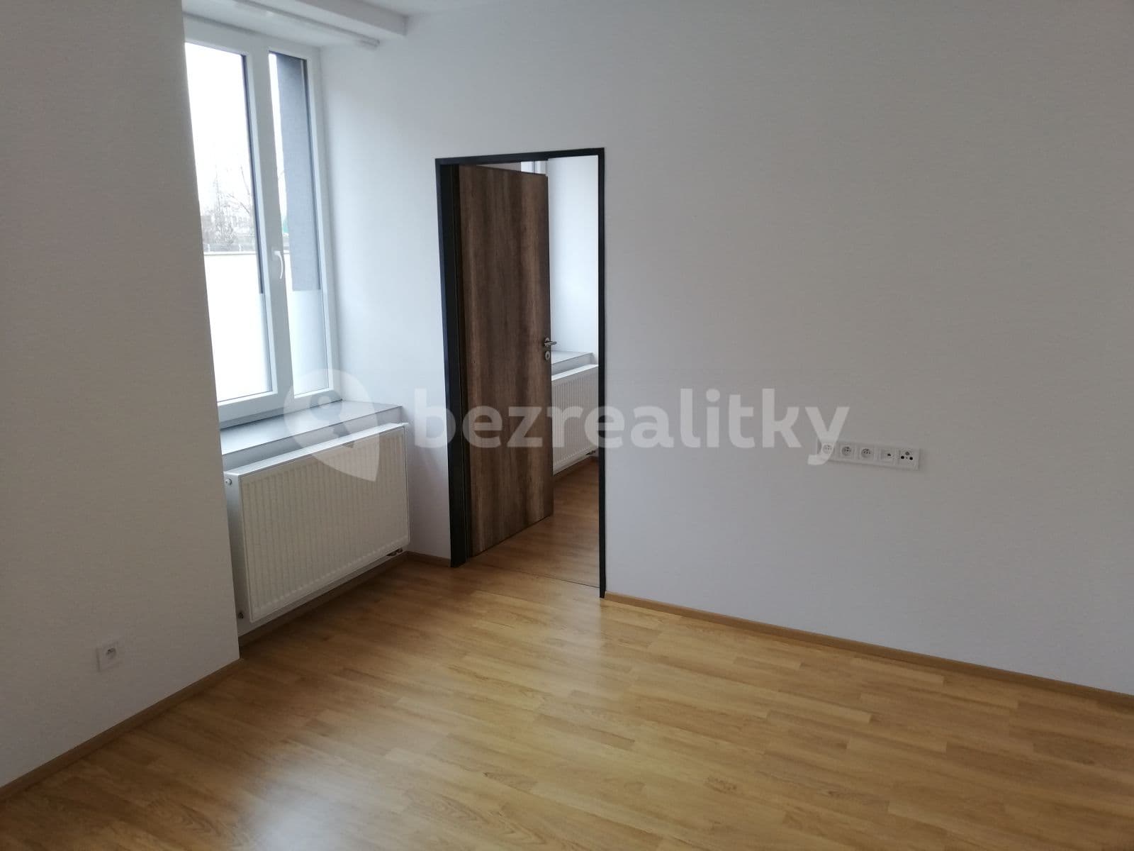 Pronájem bytu 2+kk 42 m², Nerudova, Hradec Králové, Královéhradecký kraj Pronájem bytu 2+kk 42 m², Nerudova, Hradec Králové, Královéhradecký kraj