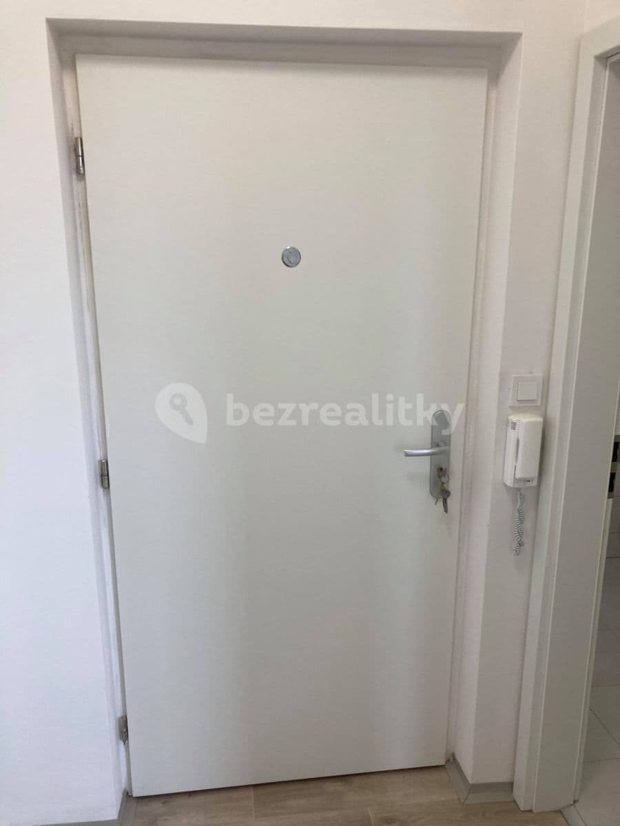 Pronájem bytu 1+kk 39 m², Karáskovo náměstí, Brno, Jihomoravský kraj Pronájem bytu 1+kk 39 m², Karáskovo náměstí, Brno, Jihomoravský kraj