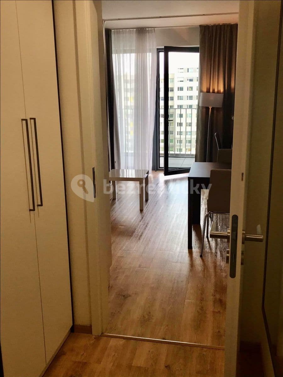 Pronájem bytu 1+kk 26 m², Útulný 1kk byt s terasou, Praha, Praha Pronájem bytu 1+kk 26 m², Útulný 1kk byt s terasou, Praha, Praha