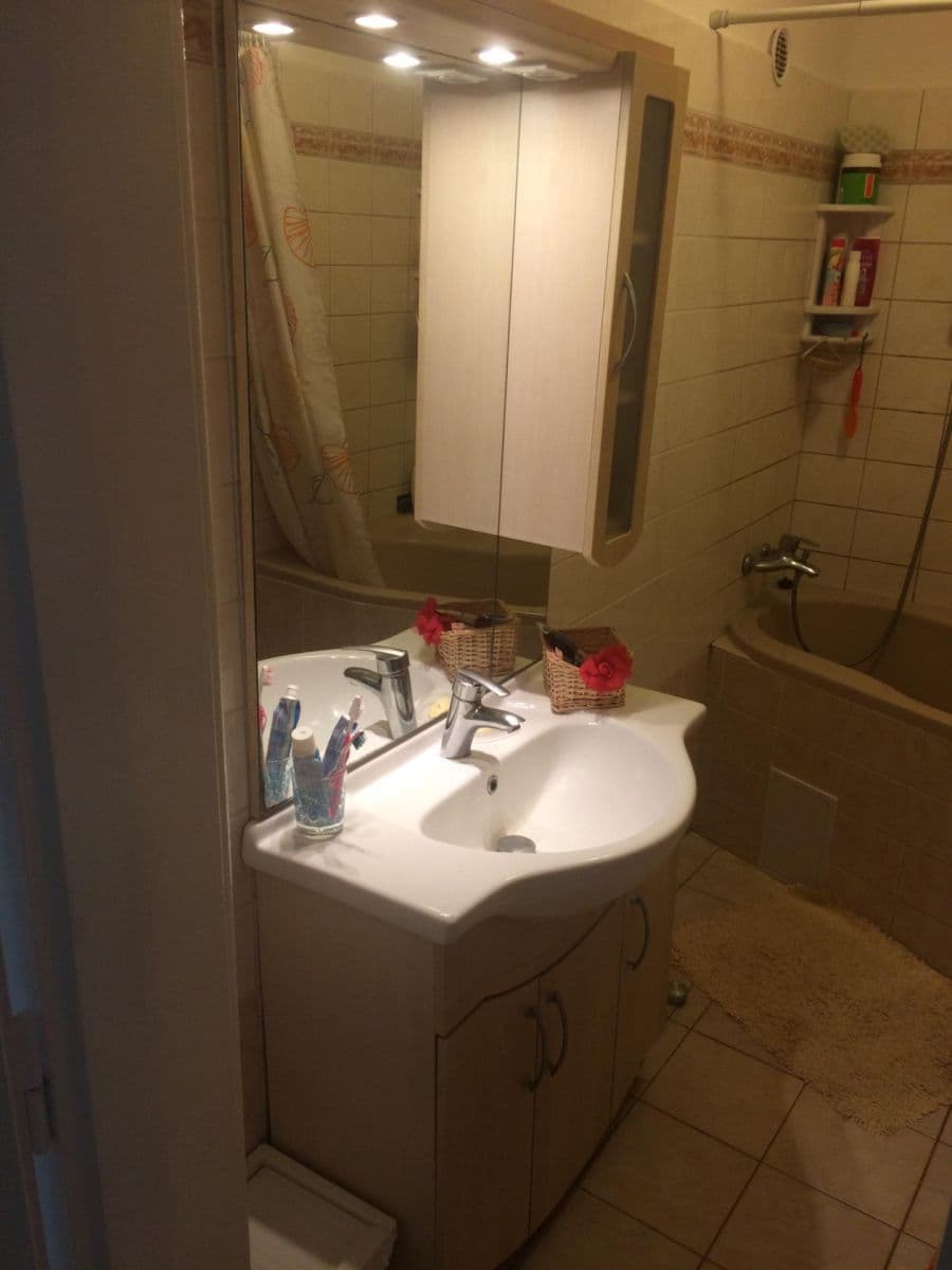 Pronájem bytu 2+1 57 m², Jaselská, Praha, Praha Pronájem bytu 2+1 57 m², Jaselská, Praha, Praha