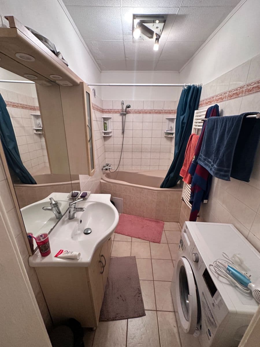 Pronájem bytu 2+1 57 m², Jaselská, Praha, Praha Pronájem bytu 2+1 57 m², Jaselská, Praha, Praha