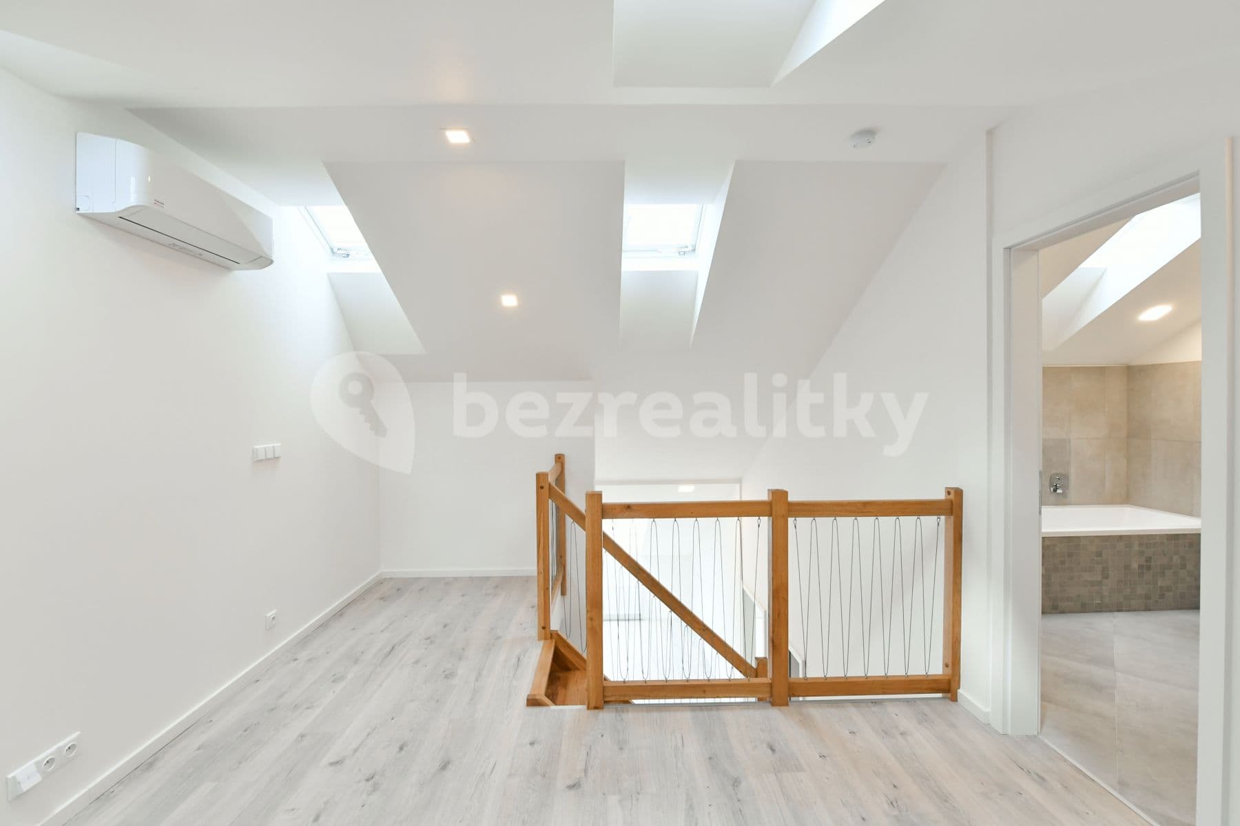 Pronájem bytu 3+kk 89 m², Kubelíkova, Praha, Praha Pronájem bytu 3+kk 89 m², Kubelíkova, Praha, Praha