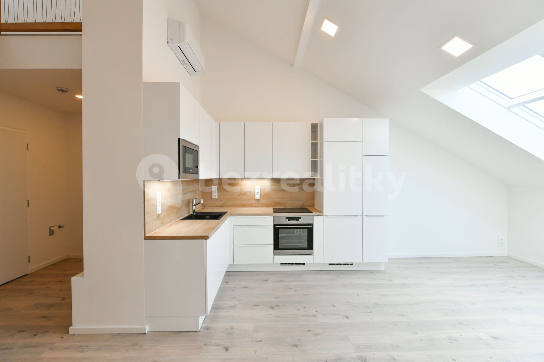 Pronájem bytu 3+kk 89 m², Kubelíkova, Praha, Praha Pronájem bytu 3+kk 89 m², Kubelíkova, Praha, Praha