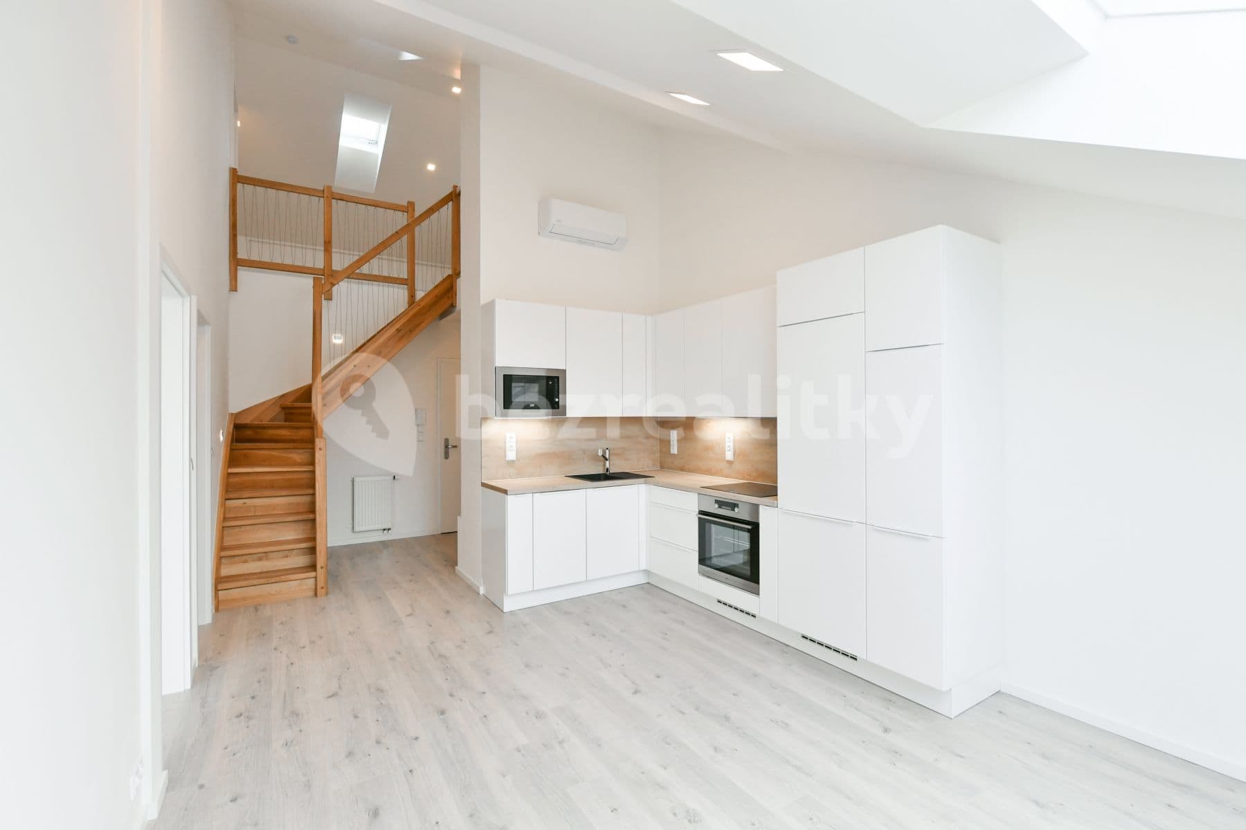 Pronájem bytu 3+kk 89 m², Kubelíkova, Praha, Praha Pronájem bytu 3+kk 89 m², Kubelíkova, Praha, Praha