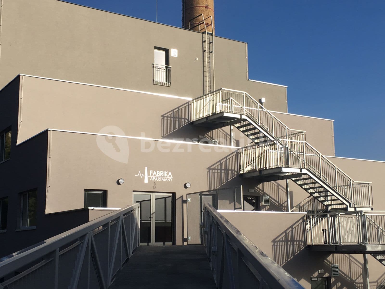 Pronájem bytu 1+kk 20 m², Křížová, Praha, Praha Pronájem bytu 1+kk 20 m², Křížová, Praha, Praha