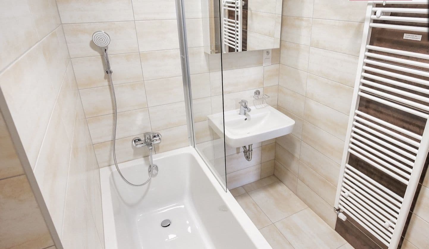 Pronájem bytu 2+kk 83 m², Novodvorská, Brno, Jihomoravský kraj Pronájem bytu 2+kk 83 m², Novodvorská, Brno, Jihomoravský kraj