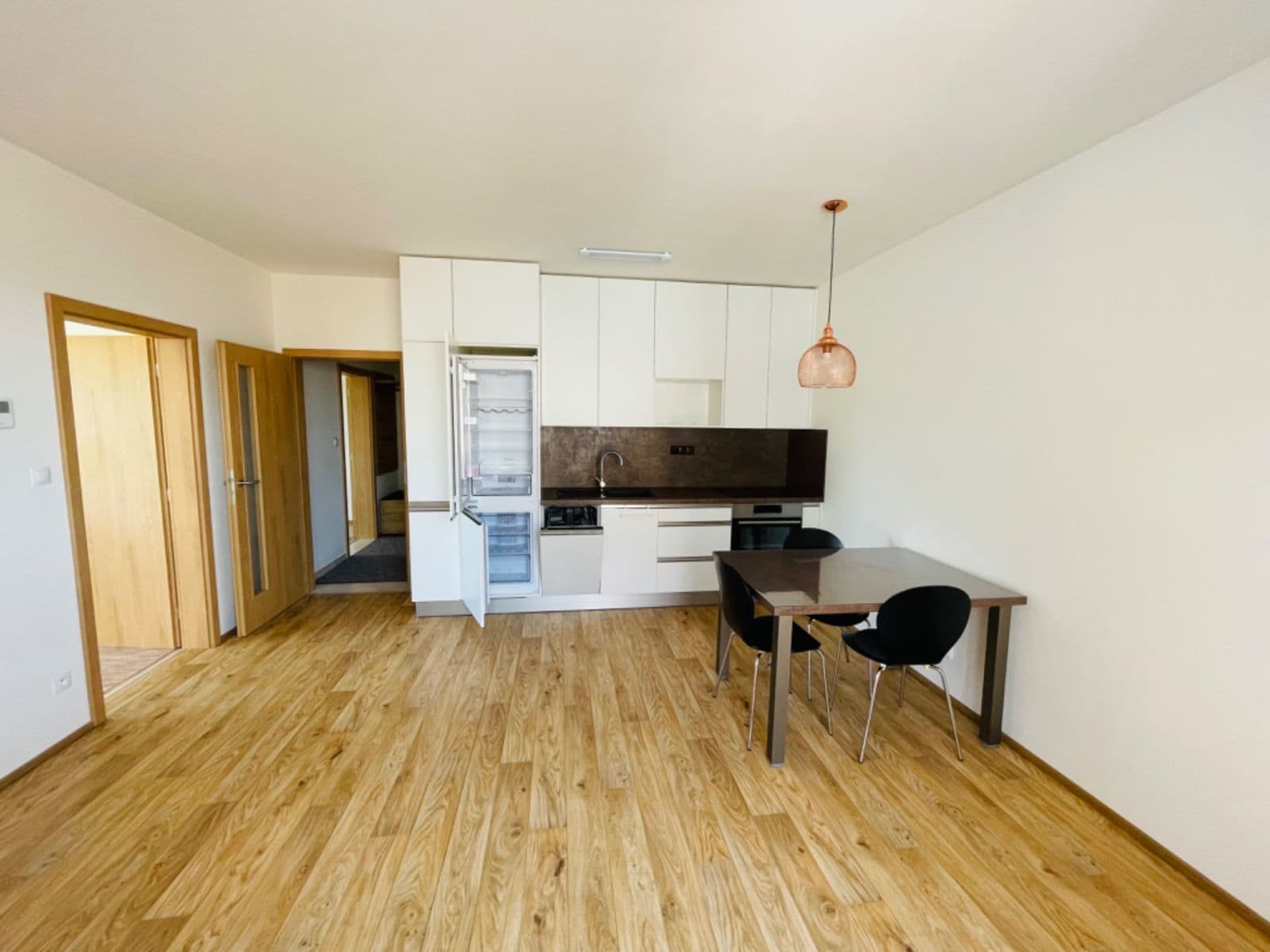 Pronájem bytu 2+kk 83 m², Novodvorská, Brno, Jihomoravský kraj Pronájem bytu 2+kk 83 m², Novodvorská, Brno, Jihomoravský kraj