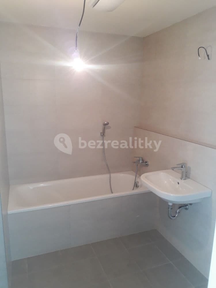 Pronájem bytu 1+kk 35 m², Olgy Havlové, Praha, Praha Pronájem bytu 1+kk 35 m², Olgy Havlové, Praha, Praha