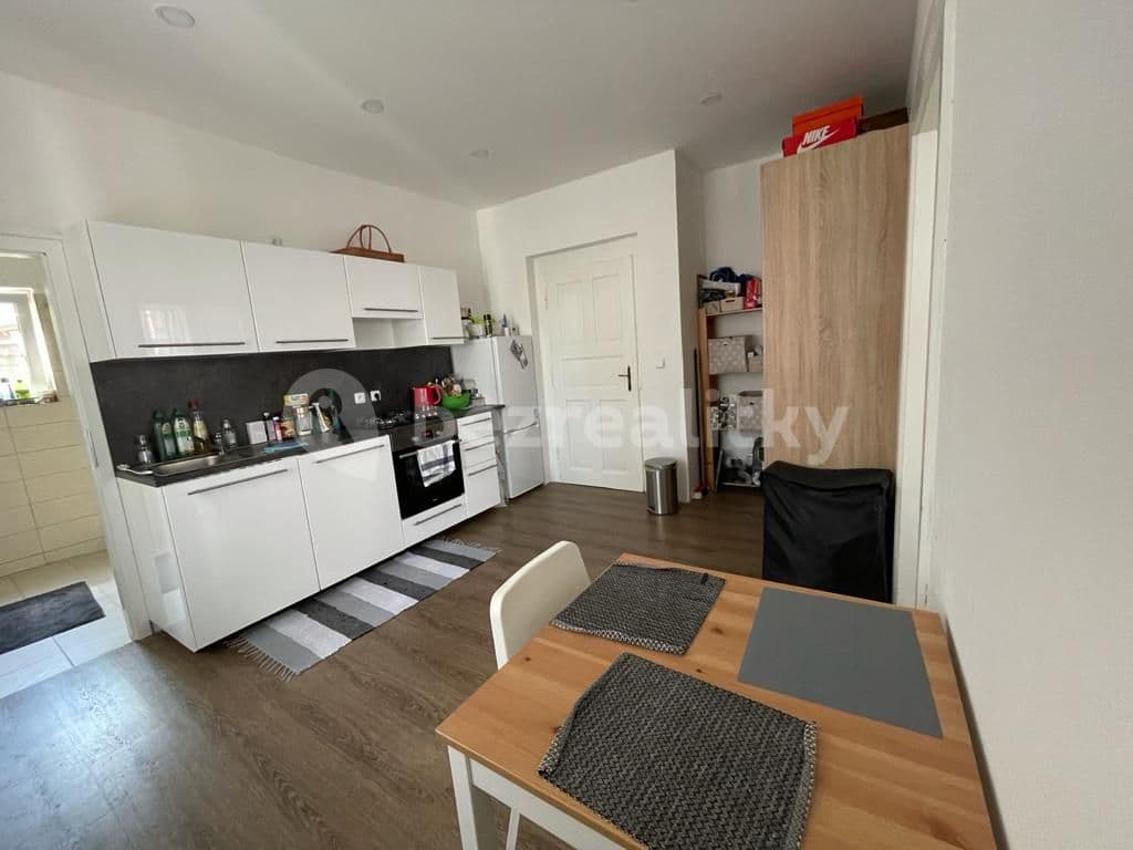 Pronájem bytu 2+kk 40 m², Nad Rážákem, Praha, Praha Pronájem bytu 2+kk 40 m², Nad Rážákem, Praha, Praha