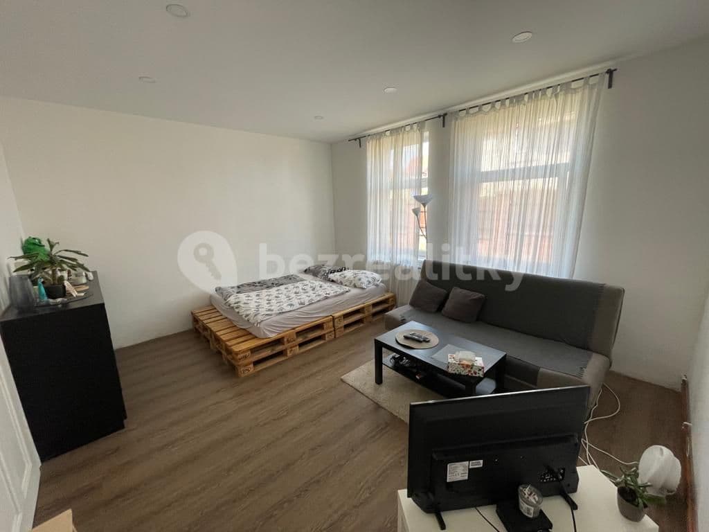 Pronájem bytu 2+kk 40 m², Nad Rážákem, Praha, Praha Pronájem bytu 2+kk 40 m², Nad Rážákem, Praha, Praha