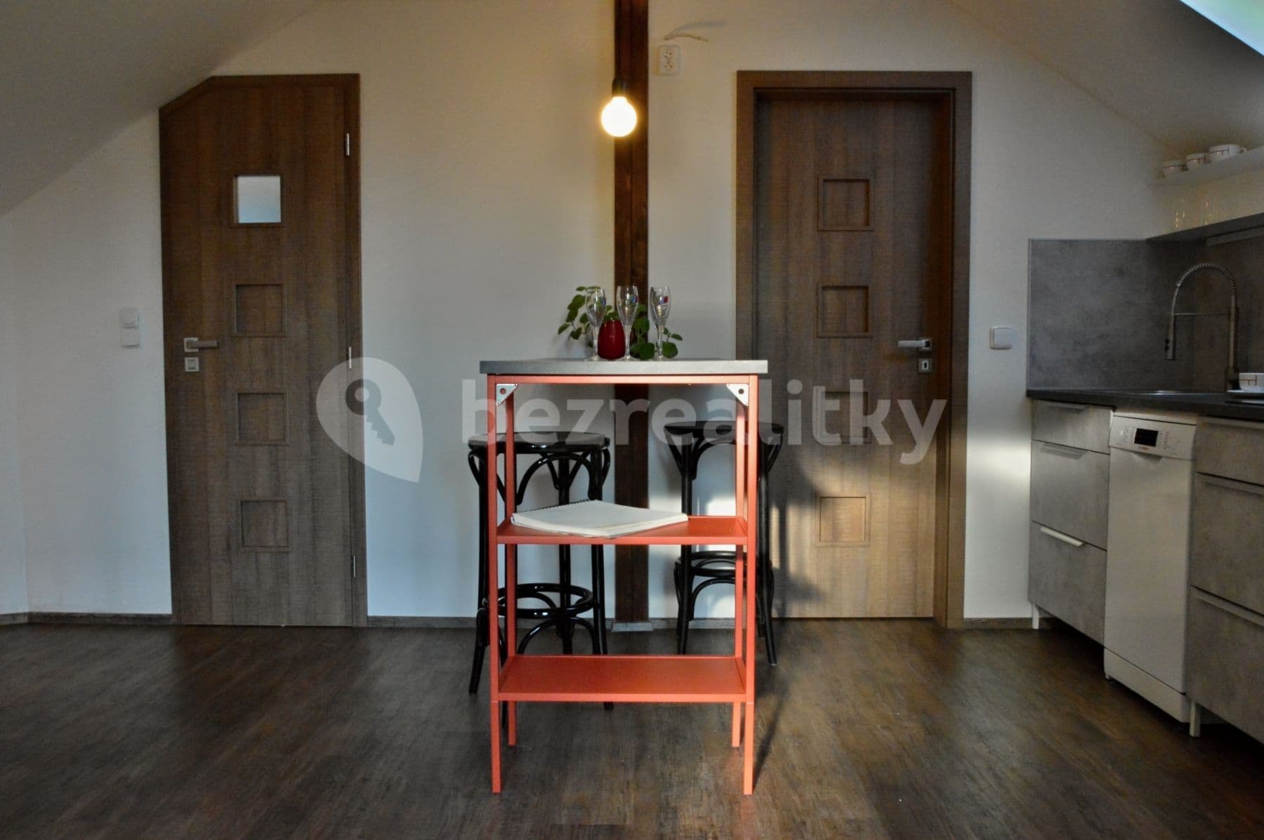 Pronájem bytu 2+kk 35 m², K Vinoři, Praha, Praha Pronájem bytu 2+kk 35 m², K Vinoři, Praha, Praha