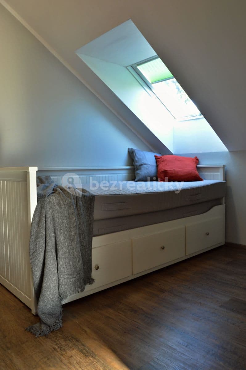 Pronájem bytu 2+kk 35 m², K Vinoři, Praha, Praha Pronájem bytu 2+kk 35 m², K Vinoři, Praha, Praha