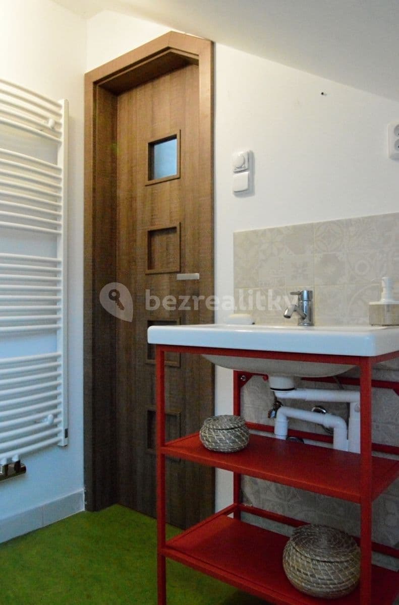 Pronájem bytu 2+kk 35 m², K Vinoři, Praha, Praha Pronájem bytu 2+kk 35 m², K Vinoři, Praha, Praha