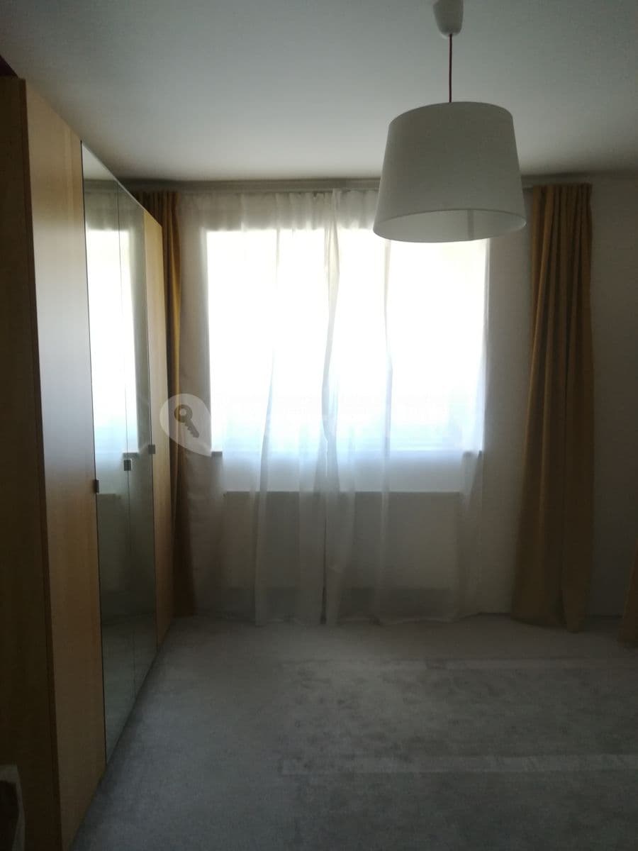 Pronájem bytu 1+1 50 m², Jar. Staši, Zlín, Zlínský kraj Pronájem bytu 1+1 50 m², Jar. Staši, Zlín, Zlínský kraj