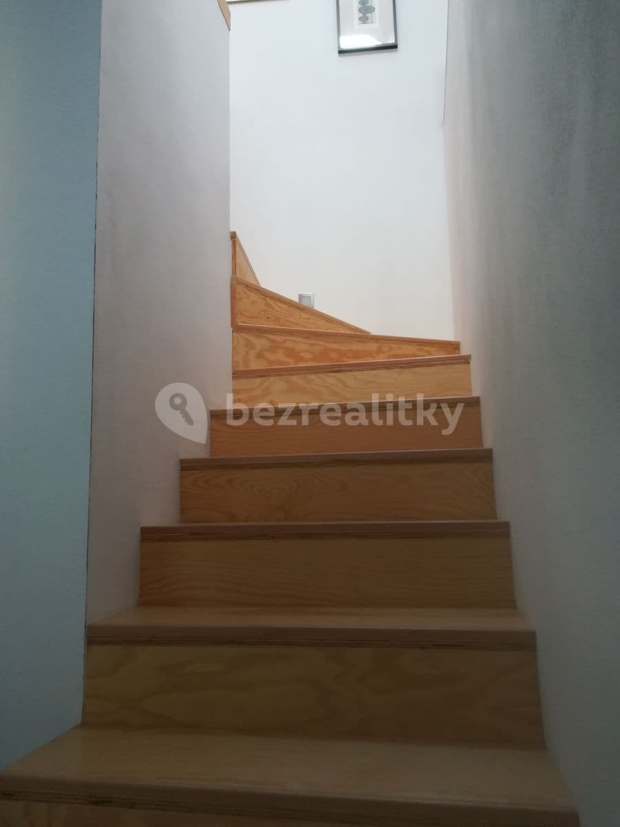 Pronájem bytu 1+1 50 m², Jar. Staši, Zlín, Zlínský kraj Pronájem bytu 1+1 50 m², Jar. Staši, Zlín, Zlínský kraj