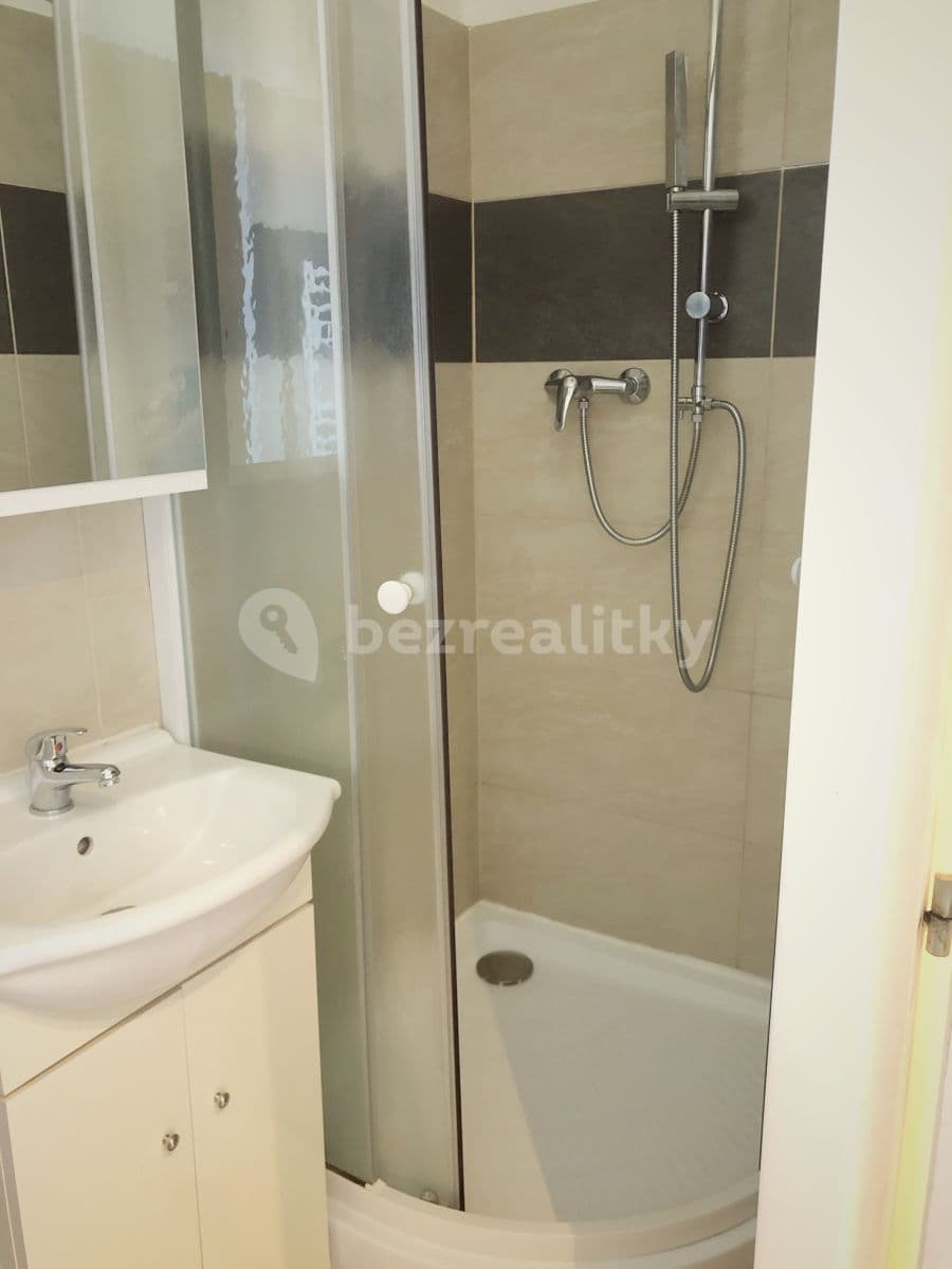 Pronájem bytu 1+kk 27 m², Prostřední, Praha, Praha Pronájem bytu 1+kk 27 m², Prostřední, Praha, Praha