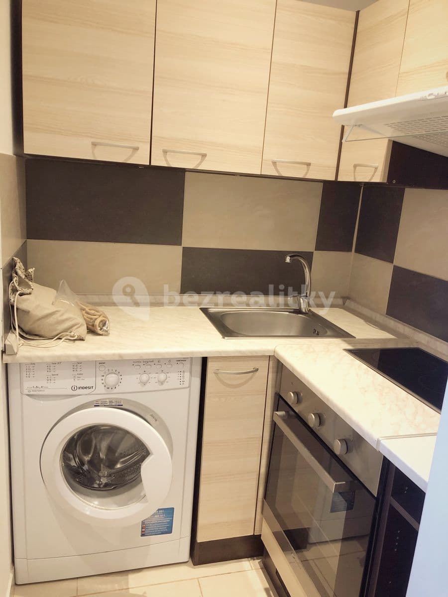Pronájem bytu 1+kk 27 m², Prostřední, Praha, Praha Pronájem bytu 1+kk 27 m², Prostřední, Praha, Praha