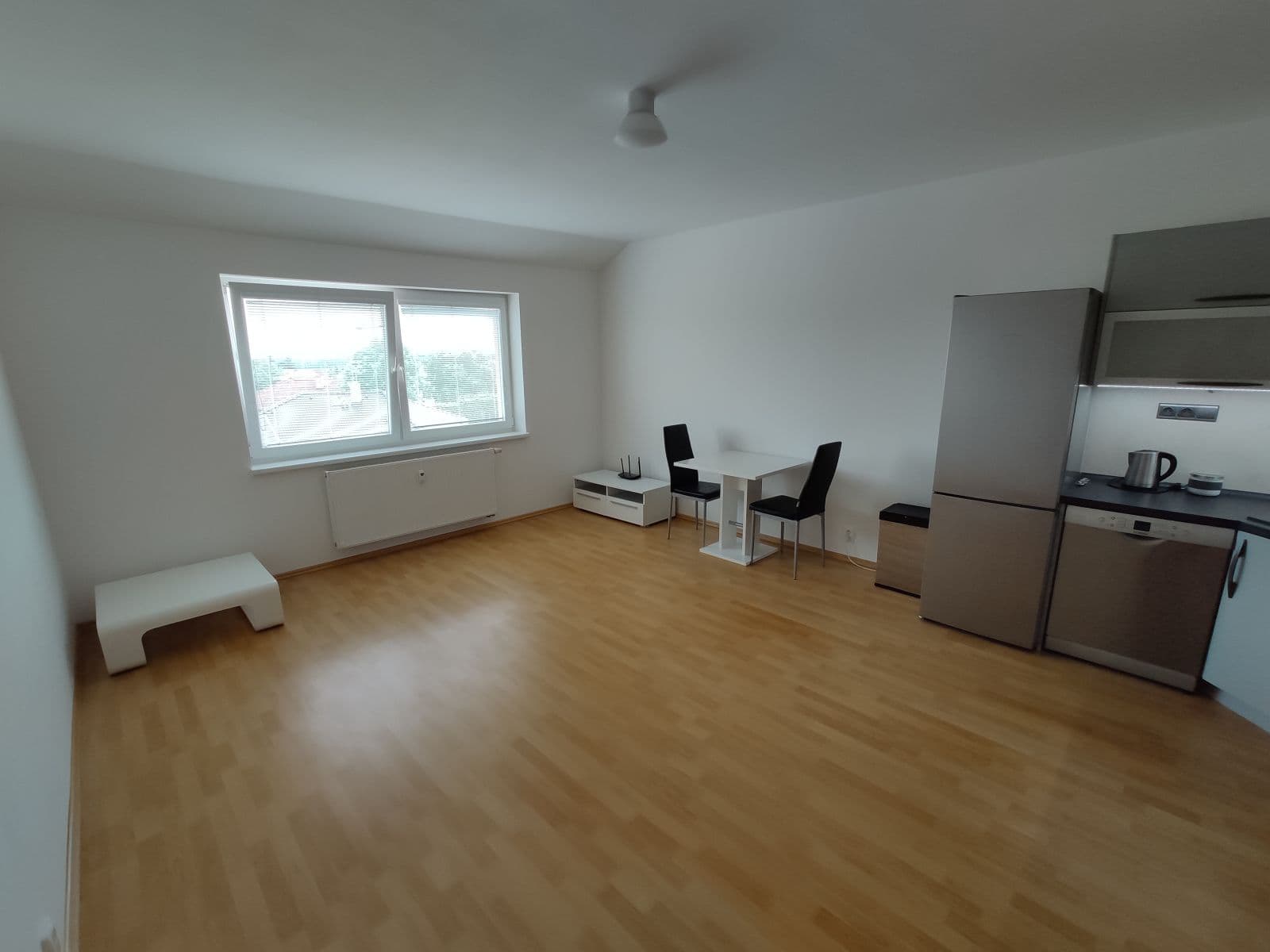 Pronájem bytu 1+kk 35 m², Vilová, Jirny, Středočeský kraj Pronájem bytu 1+kk 35 m², Vilová, Jirny, Středočeský kraj