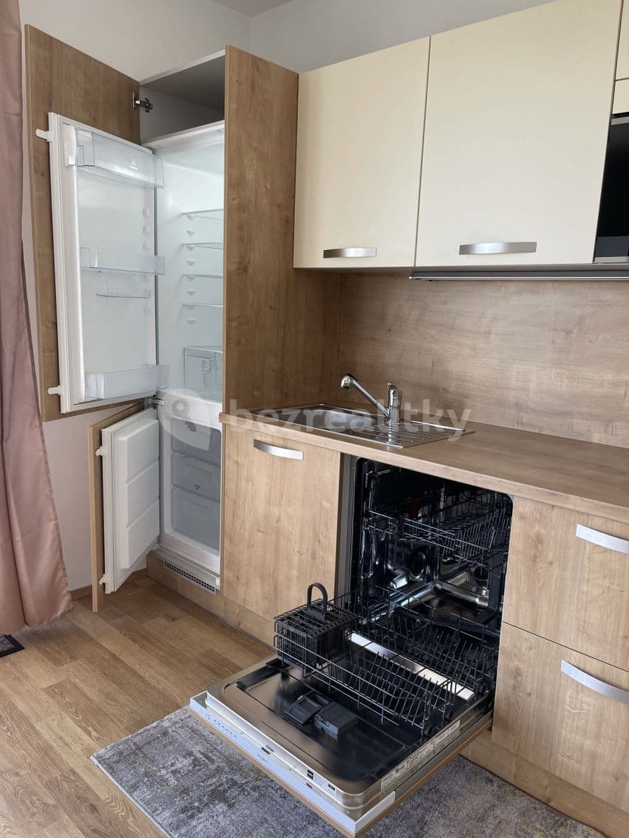 Pronájem bytu 1+kk 37 m², Kadečkové, Praha, Praha Pronájem bytu 1+kk 37 m², Kadečkové, Praha, Praha