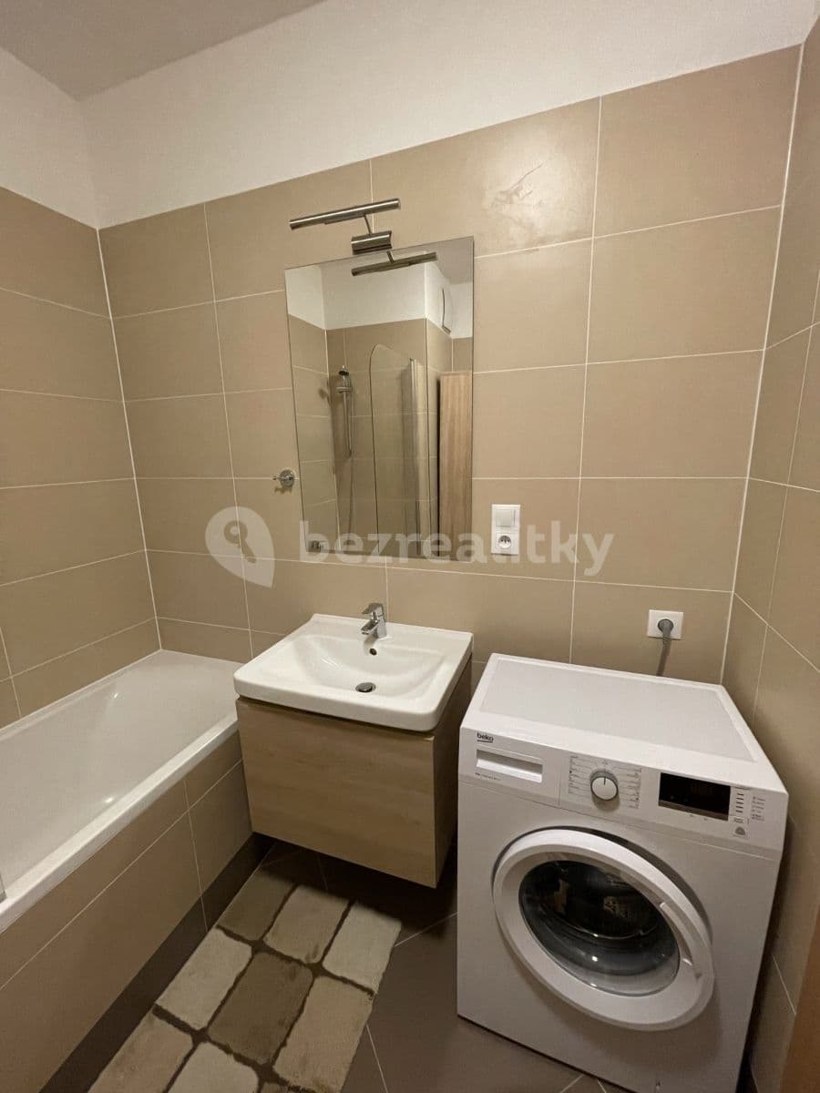 Pronájem bytu 1+kk 37 m², Kadečkové, Praha, Praha Pronájem bytu 1+kk 37 m², Kadečkové, Praha, Praha