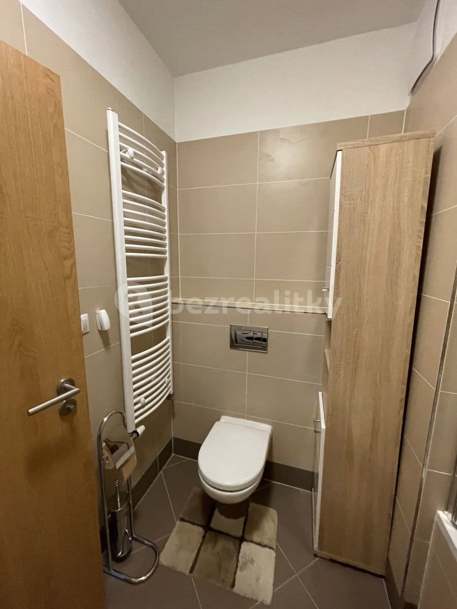 Pronájem bytu 1+kk 37 m², Kadečkové, Praha, Praha Pronájem bytu 1+kk 37 m², Kadečkové, Praha, Praha