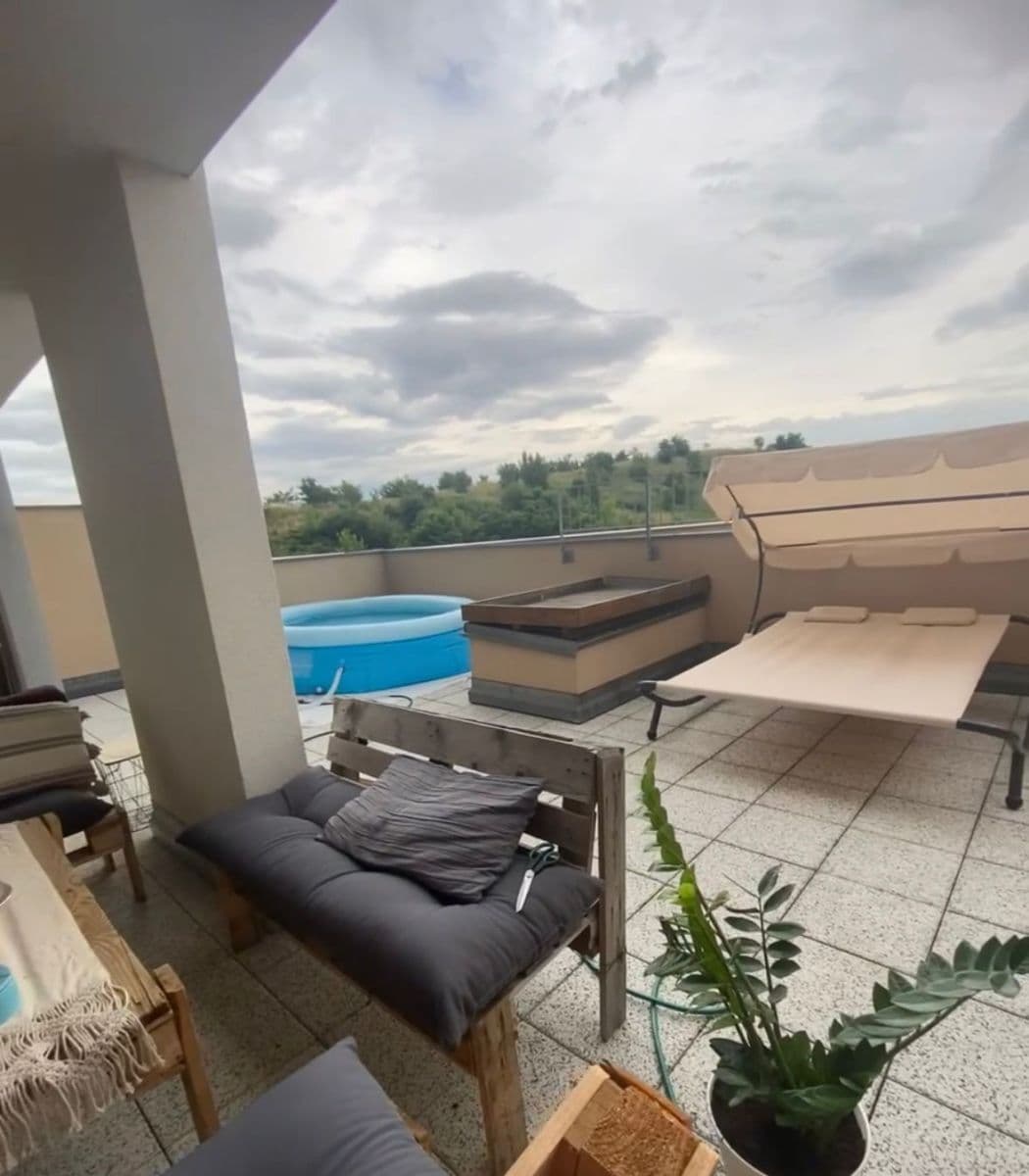 Pronájem bytu 2+kk 48 m², Mantovská, Praha, Praha Pronájem bytu 2+kk 48 m², Mantovská, Praha, Praha