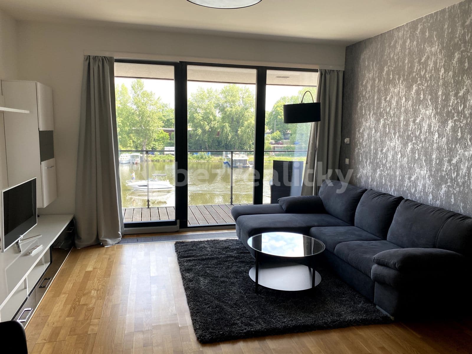 Pronájem bytu 2+kk 72 m², V Přístavu, Praha, Praha Pronájem bytu 2+kk 72 m², V Přístavu, Praha, Praha