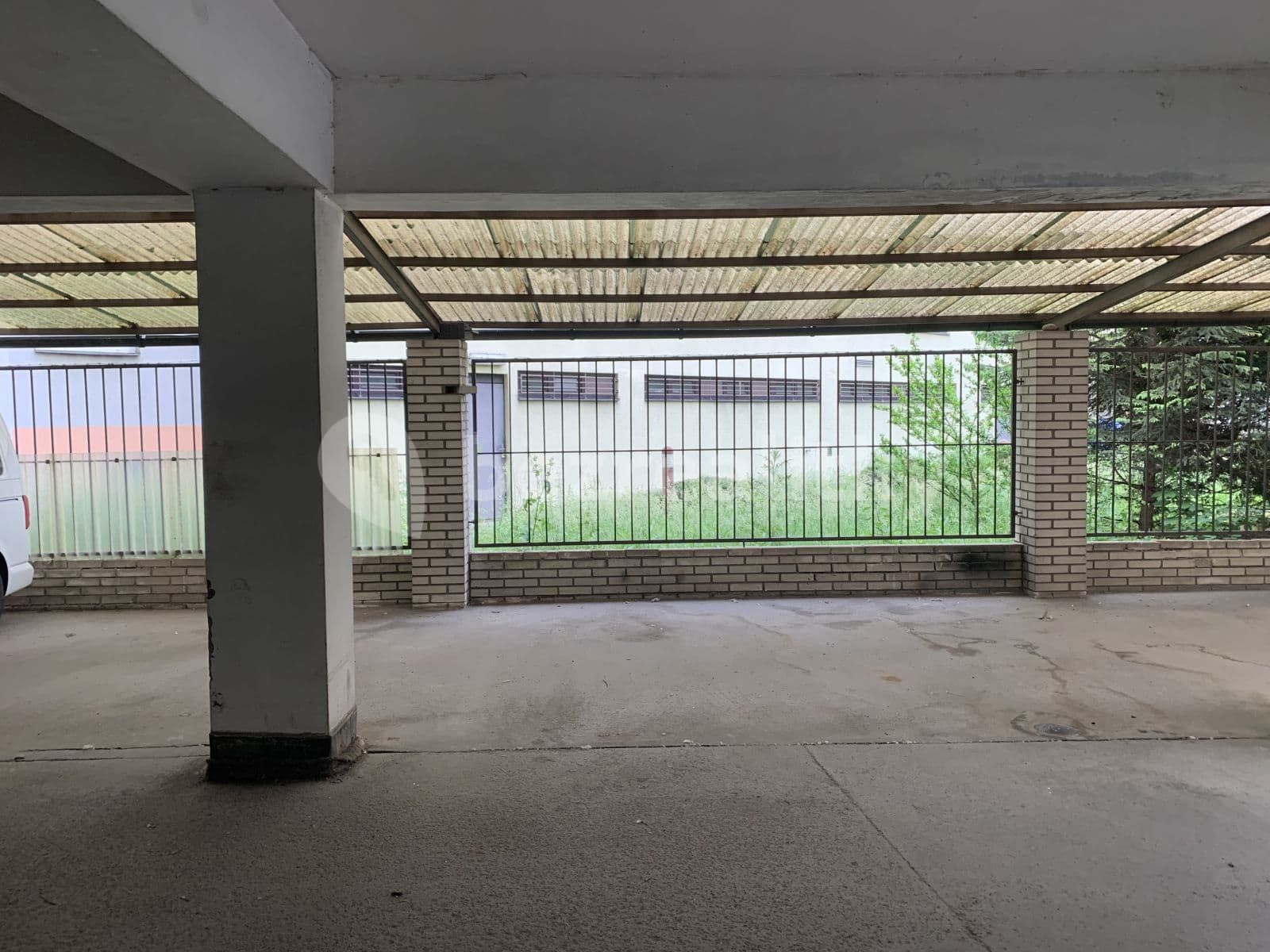 Pronájem garáže 14 m², K Botiči, Praha, Praha Pronájem garáže 14 m², K Botiči, Praha, Praha