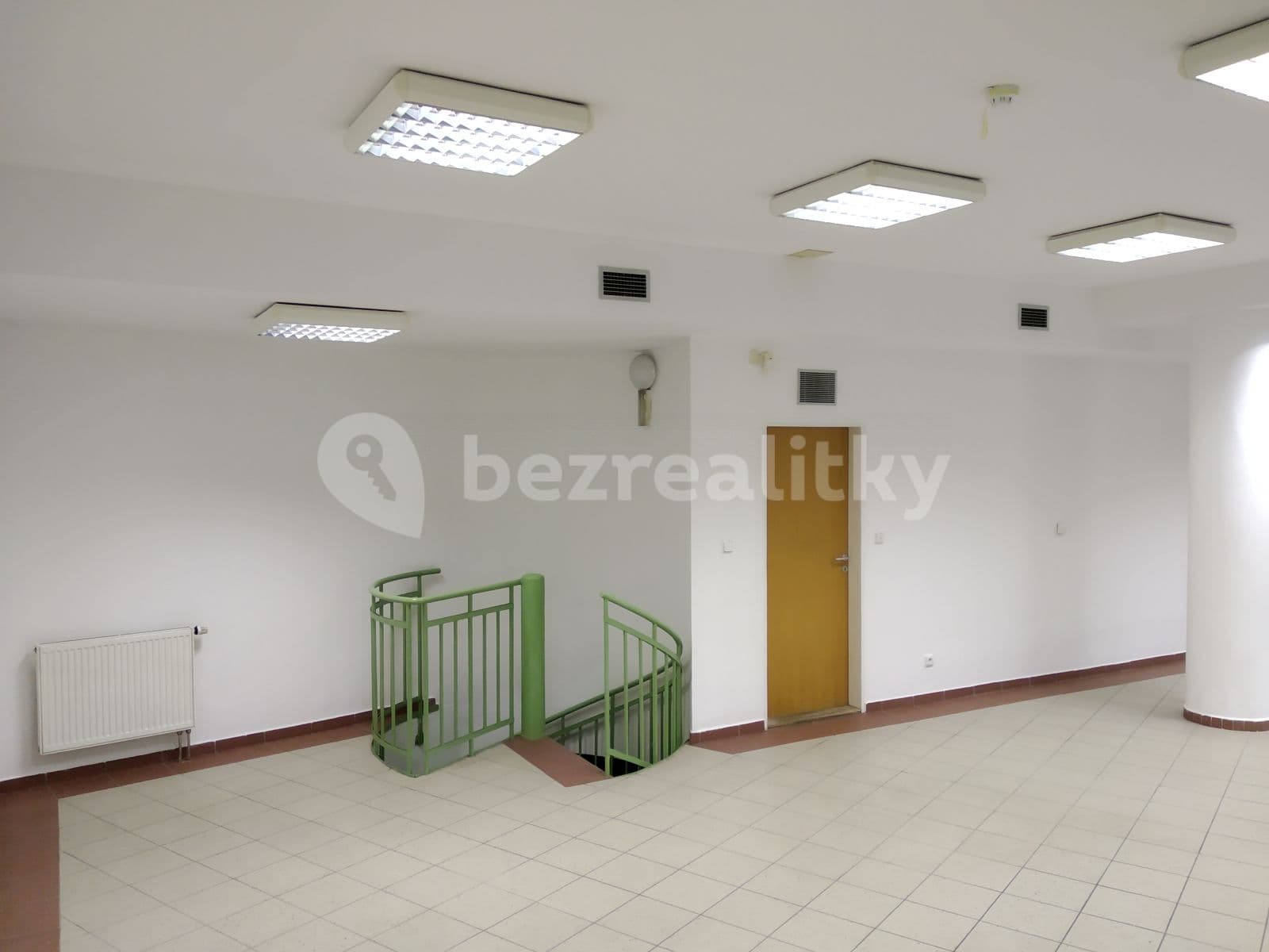 Pronájem nebytového prostoru 154 m², Bratří Dohalských, Praha, Praha Pronájem nebytového prostoru 154 m², Bratří Dohalských, Praha, Praha