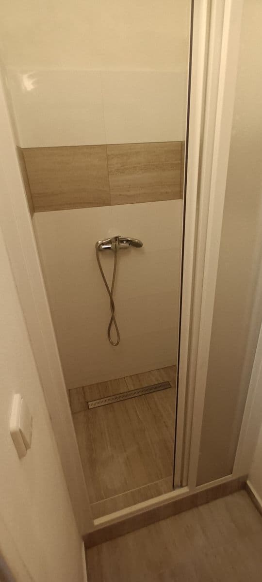 Pronájem nebytového prostoru 154 m², Bratří Dohalských, Praha, Praha Pronájem nebytového prostoru 154 m², Bratří Dohalských, Praha, Praha