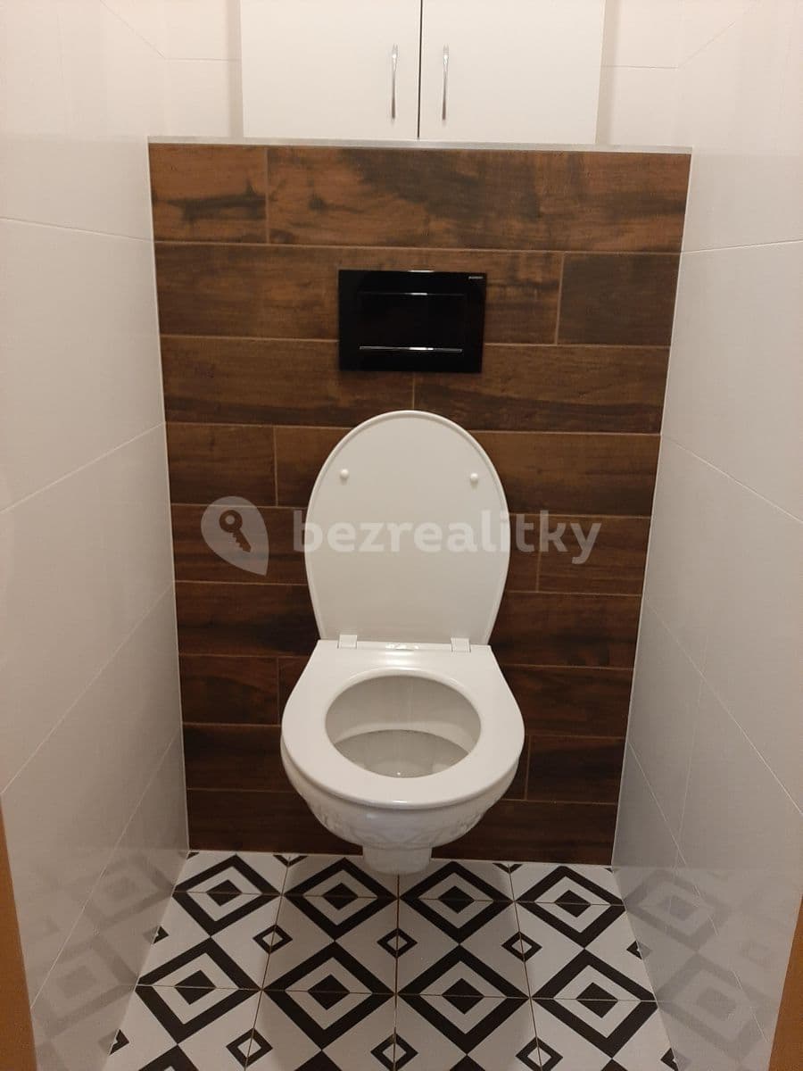 Pronájem bytu 2+1 56 m², Černá cesta, Olomouc, Olomoucký kraj Pronájem bytu 2+1 56 m², Černá cesta, Olomouc, Olomoucký kraj