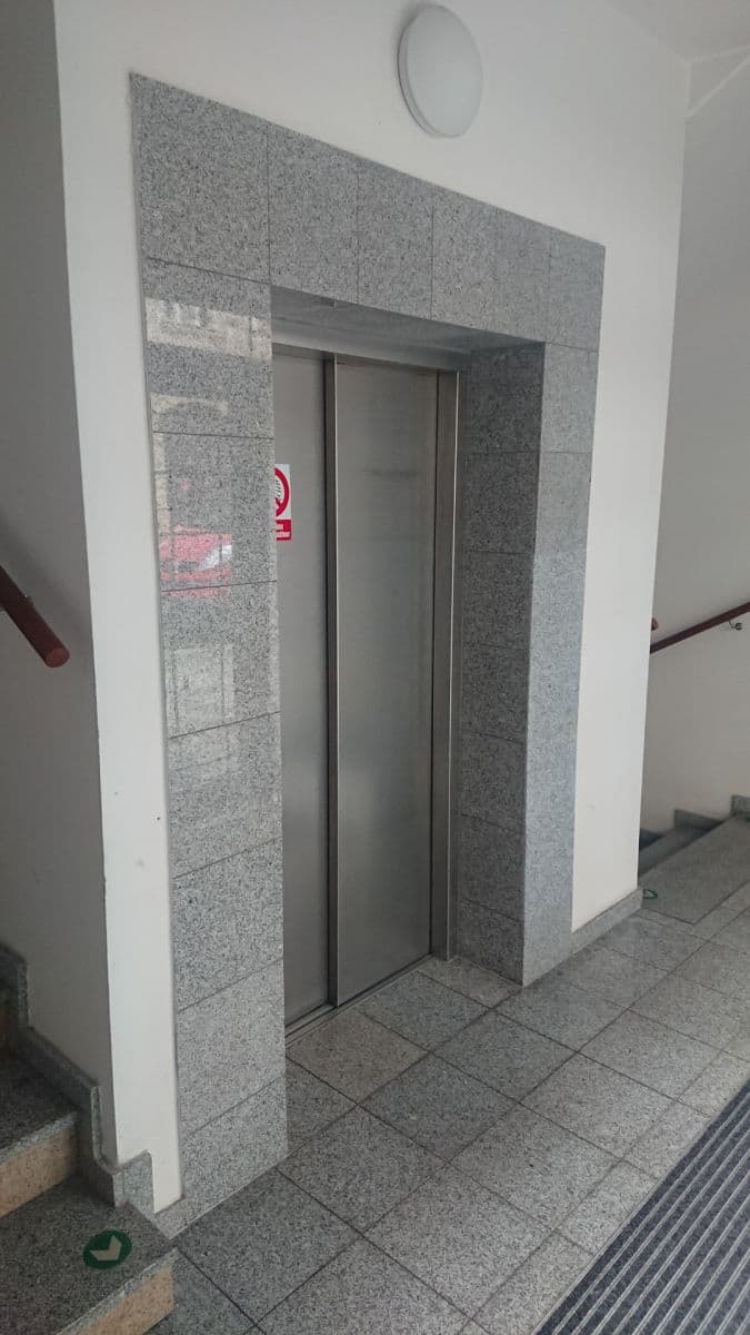 Prodej bytu 2+kk 52 m², Jateční, Karlovy Vary, Karlovarský kraj Prodej bytu 2+kk 52 m², Jateční, Karlovy Vary, Karlovarský kraj